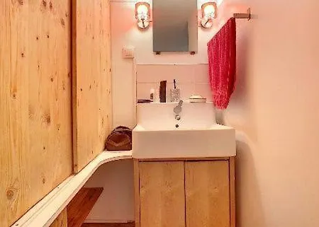 Studio Au Coeur De Montmarte Apartment *